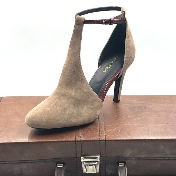 Calvin Klein 'Cherilyn' Heels - Picture 2 of 13